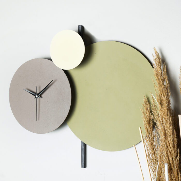 WALL CLOCK HM4330 METAL IN GREY, LIGHT GREEN AND WHITE 46,5x41,5Hcm.